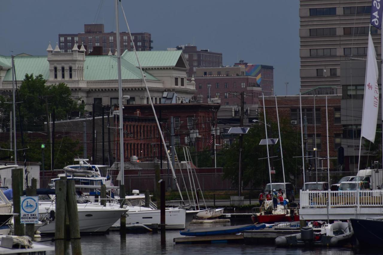 Riverhouse Extended Stay Apartment ジャージーシティ エクステリア 写真